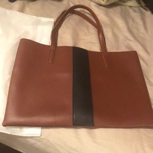 Vince Camuto tote bag